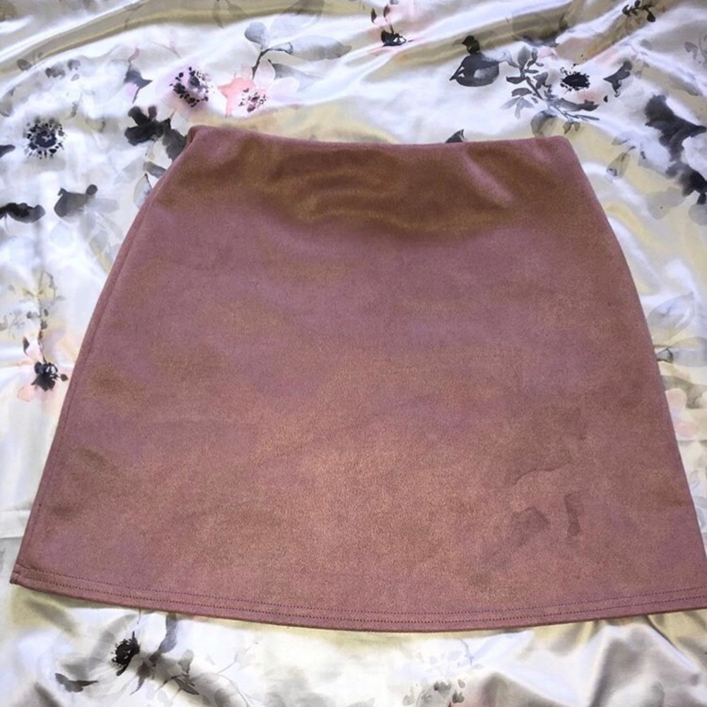 Boohoo Blush Suede Skirt